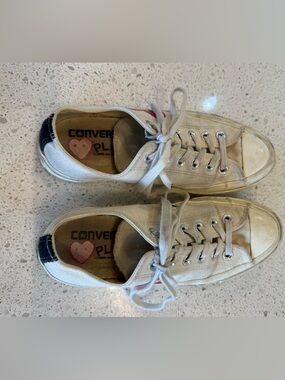 Converse Kids Low-Top Canvas Sneakers in Off-White with Pink Heart Insole